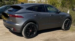 Bild des Angebotes Jaguar E-Pace AWD Chequered Flag – Panoramadach | Sportsitze