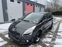 Bild des Angebotes Peugeot 5008 Active+7*Sitzer+Pano+PDC+8fach bereift