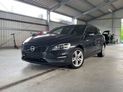 Bild des Angebotes Volvo V60 Kombi Momentum*2.Hand*TüvNeu*PDC*