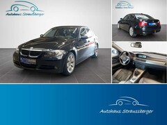 Bild des Angebotes BMW 330 d xDrive NaviProf Xenon Schiebedach HiFi