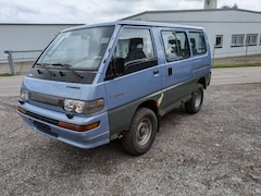 Bild des Angebotes Mitsubishi L300 L 300 4WD AT Papiere Rost Stollenreifen 2.5TD