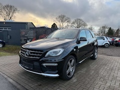 Bild des Angebotes Mercedes-Benz ML 63 AMG SHZ/STANDHEIZUNG/4 MATIC/SEHR GEPFLEGT