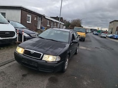 Bild des Angebotes Skoda Octavia 1.9 TDI Combi Selection,Klima,Alufelgen,AHK,Xenon