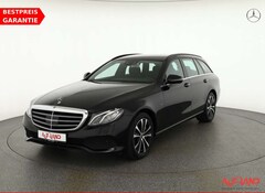 Bild des Angebotes Mercedes-Benz E 300 E300 de T LED Navi ACC AHK Kamera Sitzheizung