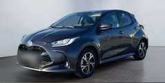 Bild des Angebotes Toyota Yaris Hybrid Teamplayer *LED*R-CAM*KLIMAAUTO*CARPLAY*