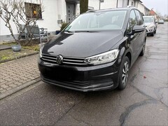 Bild des Angebotes VW Touran 2.0 TDI SCR DSG ACTIVE
