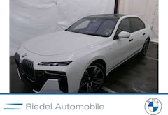 Bild des Angebotes BMW 740 d xDrive M Sportpaket Standhzg SkyLounge 21"