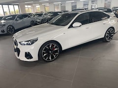 Bild des Angebotes BMW 540 d xDrive M Sport Pano Head-Up 21 Zoll Kamera