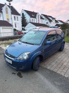 Ford Fiesta Ford Fiesta 1.4 Benzin – sparsam, TÜV bis 10/2027