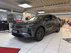 Toyota C-HR + Lounge AWD inkl. Sky & Soundpaket