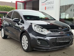 Bild des Angebotes Kia Rio Platinum Edition NAVI/BT/KLIMA/ALUS/PDC/TÜV