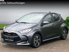 Bild des Angebotes Toyota Yaris Hybrid Teamplayer Safety+Comfortpaket EPH SH LHZ