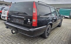Bild des Angebotes Volvo V70 2.5