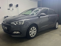 Bild des Angebotes Hyundai i20 1.4 Automatik|Einparkhilfe|FreisprEi|Bluetoo