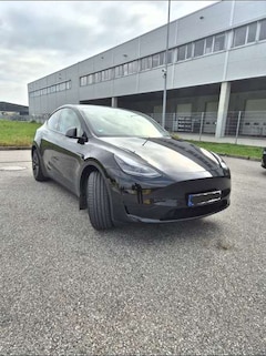 Bild des Angebotes Tesla Model Y Hinterantrieb Maximalereichweite AHK