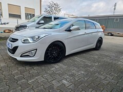 Bild des Angebotes Hyundai i40 cw FIFA World Cup Edition*8Fach bereift *