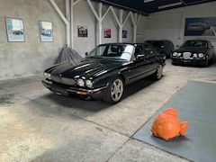 Jaguar XJR V8 Kompressor Top gepflegt Super Zustand