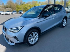 Bild des Angebotes SEAT Arona 1,0TSi Xperience Schalter Navi LED Kamera