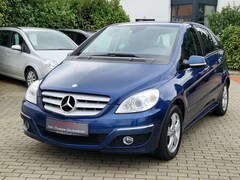 Bild des Angebotes Mercedes-Benz B 170 TÜV/ÖLSERVICE NEU/ PDC-HI-VO /AUTOMATIK/