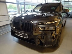 BMW X7 xDrive40d M Sport **Verfügbar ab 03/2027**