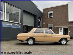 Bild des Angebotes Mercedes-Benz 240 D 3,0 Automatik * 63.500 KM *