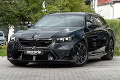 Bild des Angebotes BMW M5 Touring DR.ASS.PLUS.PANORAMA.360°.LED.B&W.AHK