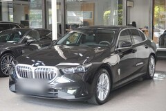 Bild des Angebotes BMW i5 Lim. eDrive40 LED HUD Driving Assistant Prof. 36