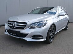 Bild des Angebotes Mercedes-Benz E 220 CDI T-Modell Avantgarde NAVI/LED/DISTR/AHK