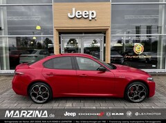 Bild des Angebotes Alfa Romeo Giulia Veloce Q4 280 PS Brembo Licht/Regen Sensor Bluetoo