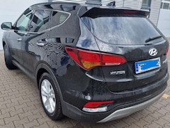 Bild des Angebotes Hyundai SANTA FE Santa Fe blue 2.2 CRDI 2WD Automatik Family+