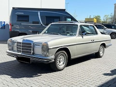 Bild des Angebotes Mercedes-Benz 250 C Automatic OLDTIMER E-SCHIEBEDACH SAMMLERZUSTAND