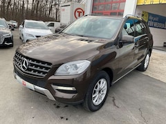 Bild des Angebotes Mercedes-Benz ML 250 CDI BlueTec Navi Leder AHK 3,5t Tempomat