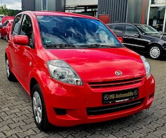 Bild des Angebotes Daihatsu Sirion Sirion 1.0/KLIMA/5 Türen/1 Hand