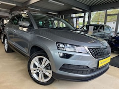Bild des Angebotes Skoda Karoq Style 1.5 DSG *NAVI*KAMERA*CAR-PLAY*AHK*