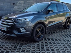 Bild des Angebotes Ford Kuga Titanium*4X4*AHK*8-FACH ALU*TEMPOMAT*SHZ*2-Zonen Klima