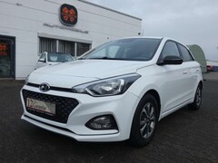 Bild des Angebotes Hyundai i20 Advantage Automatik *KLIMA*ALU*KAMERA*PDC*