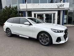 Bild des Angebotes BMW 520 d xDrive M Sport Head-Up DAB LED Standhzg.