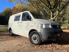 Bild des Angebotes VW T5 Camper, 4 Sitze, 2 1/2 Betten, Markise, AHK