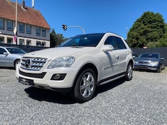 Bild des Angebotes Mercedes-Benz ML 320 CDI BiXenon Sportpaket AHK PDC Comand