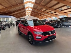 Bild des Angebotes VW T-Roc 1.5 TSI Style DSG Navi+RFK+AHK+Sound+LM17