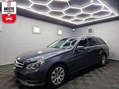 Bild des Angebotes Mercedes-Benz E 220 Blue Tec AVANTGARDE |AUTOM|LEDER|NAVI|LED|