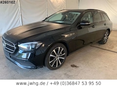 Bild des Angebotes Mercedes-Benz E 300 de Facelift Multib HeadUpWidescr Distr+Kam