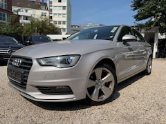 Bild des Angebotes Audi A3 Limousine Ambition/NAVI/SHZ/ALU/XENON/S-HEFT