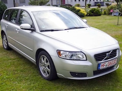 Bild des Angebotes Volvo V50 2.0D DPF Summum