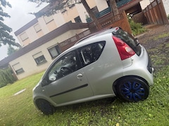 Bild des Angebotes Peugeot 107 70 Filou