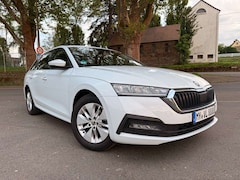 Bild des Angebotes Skoda Octavia Octavia Combi 1.5 TGI G-TEC DSG Ambition!