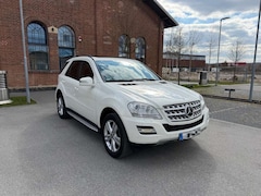 Bild des Angebotes Mercedes-Benz ML 350 CDI 4Matic 7G-TRONIC / AHK / ACC / LENKRADHEIZUNG