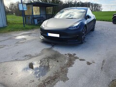 Bild des Angebotes Tesla Model 3 Foliert + 20" Sportfelgen + Bodykit +Long Range (580KM) +Allrad + China Version