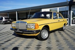 Bild des Angebotes Mercedes-Benz 230 E Lim.*Automatik*Classic Data*Oldtimer*Dackel