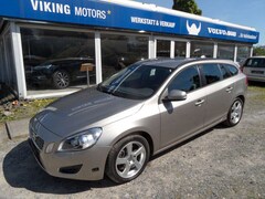 Bild des Angebotes Volvo V60 Kombi Momentum